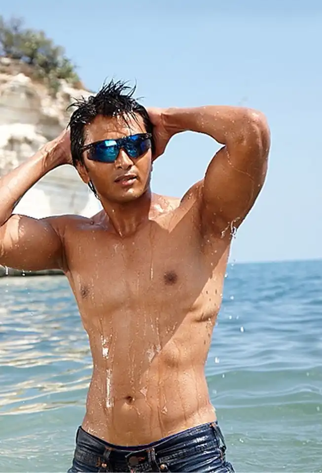 Video Of The Day - Riteish Deshmukh Taking On The Ice Bucket Challenge