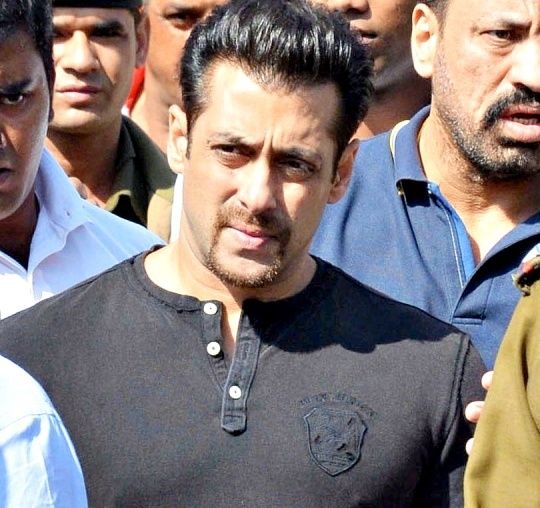 Bombay High Court allows Salman Khan to travel Dubai