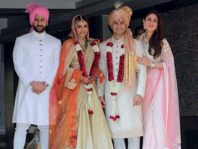 Soha Ali Khan - Kunal Khemu wedding pictures, and a bonus! 