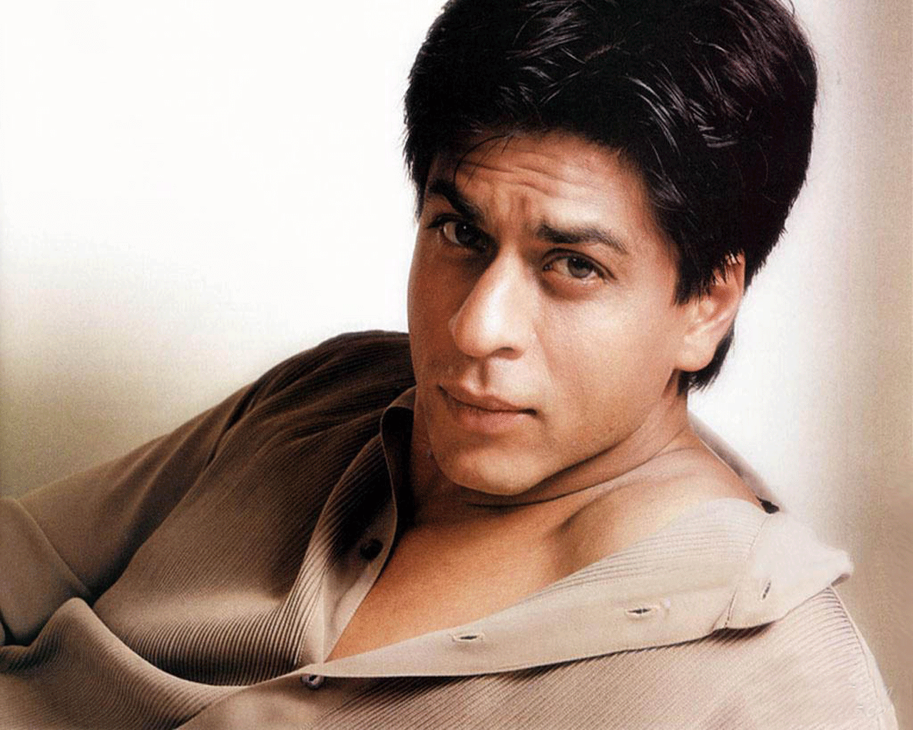 SRK to turn teenager in Maneesh Sharma’s ‘Fan’