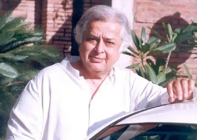 Dada Sahab Phalke bestowed on veteran Shashi Kapoor, family elated
