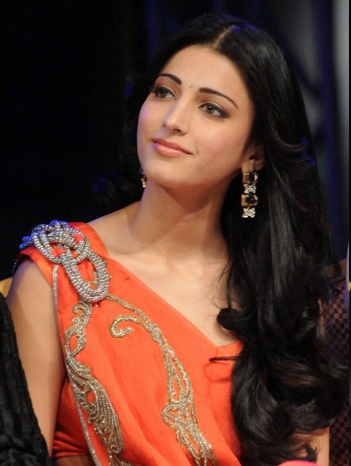 Shruti Haasan attacked by stalker