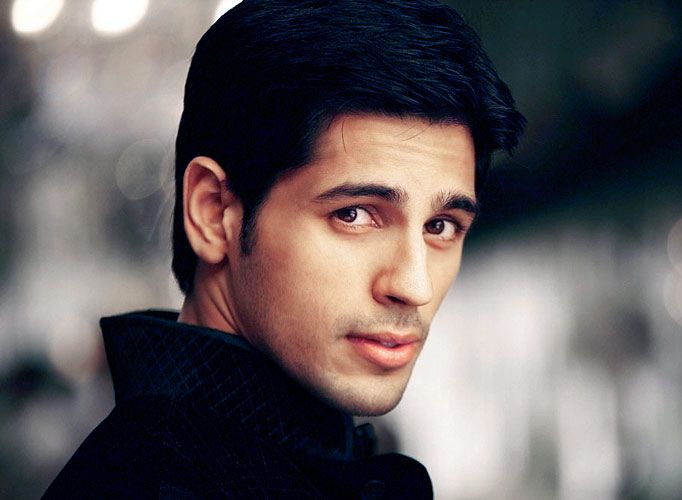 Sidharth Malhotra smart in real life too, urges all to vote