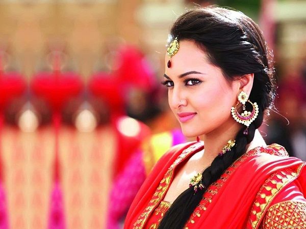 Sonakshi Sinha not to follow father’s footsteps in joining politics