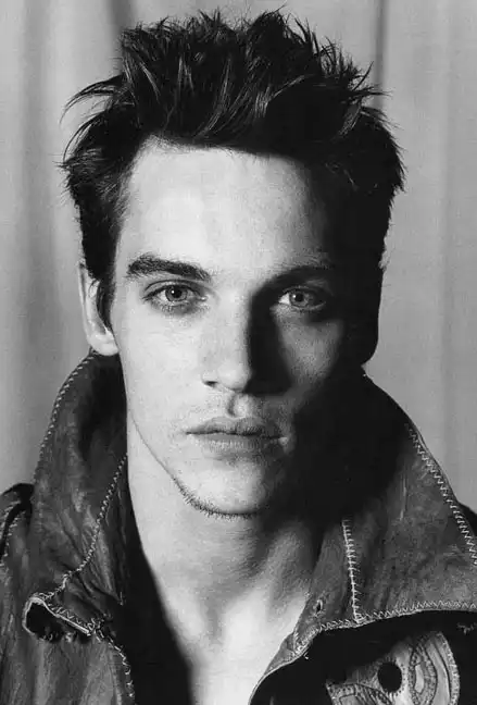 Jonathan Rhys Meyers apologizes for alcohol relapse